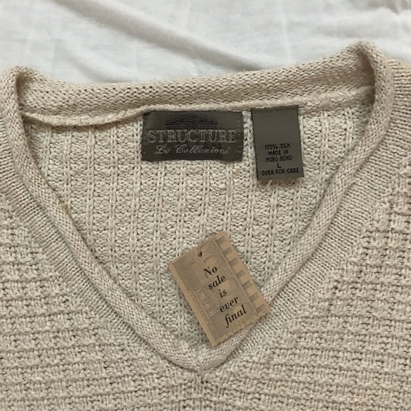 100% Silk Men’s Tan Sweater - Picture 2 of 3